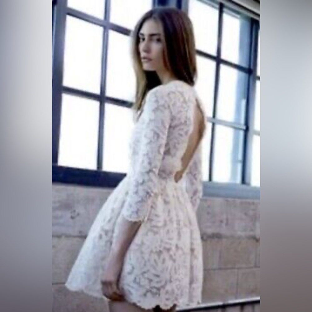 Alexis Vincent ivory mini lace dress medium